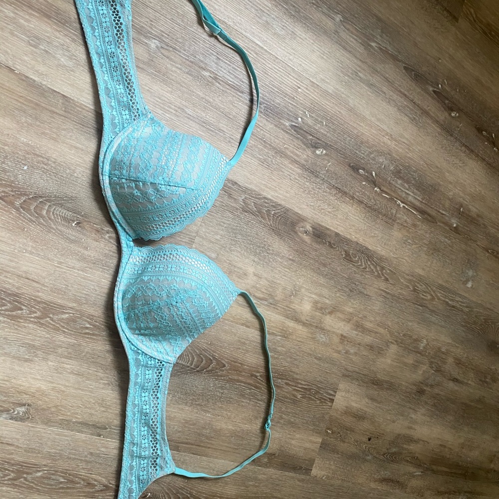 VS light blue bra